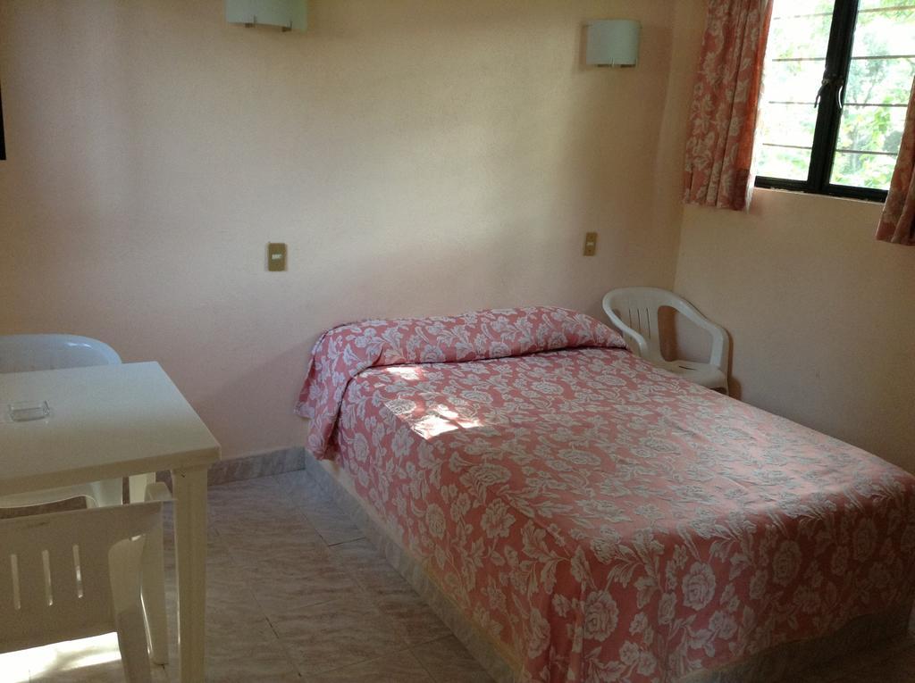 Hotel Tecozautla Buitenkant foto